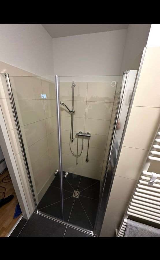 Glasdusche Installation